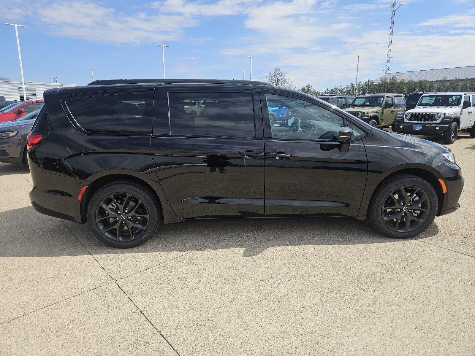 2026 Chrysler Pacifica Limited