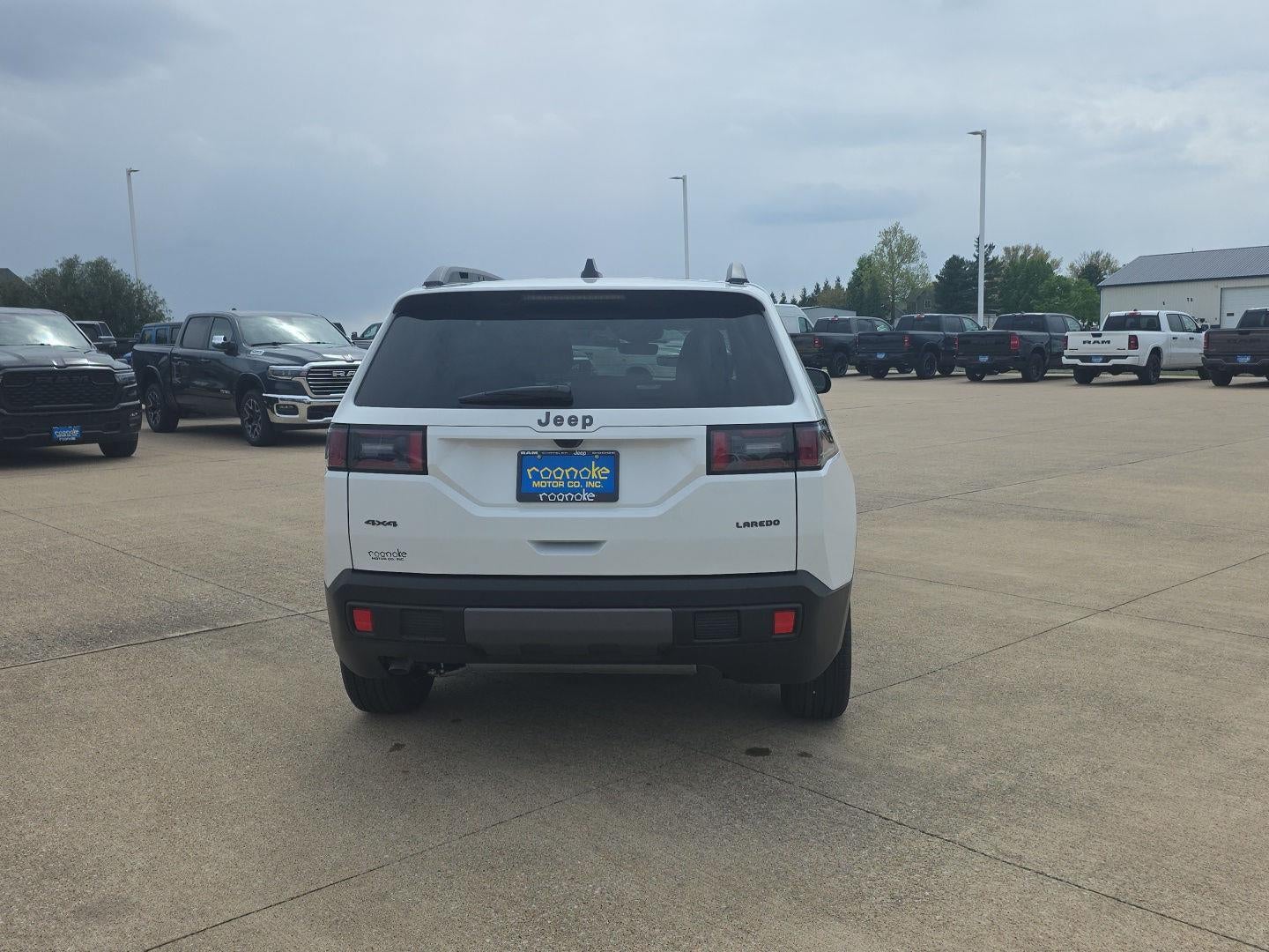 2026 Jeep Cherokee Laredo